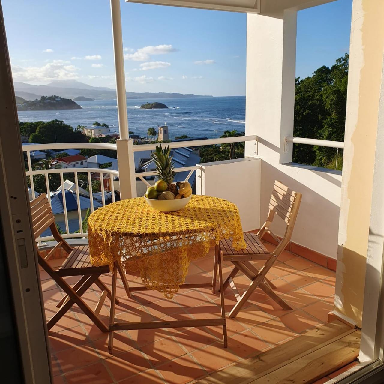 Appartement De La Baie, Vue Magnifique, Tartane Trinite  Esterno foto