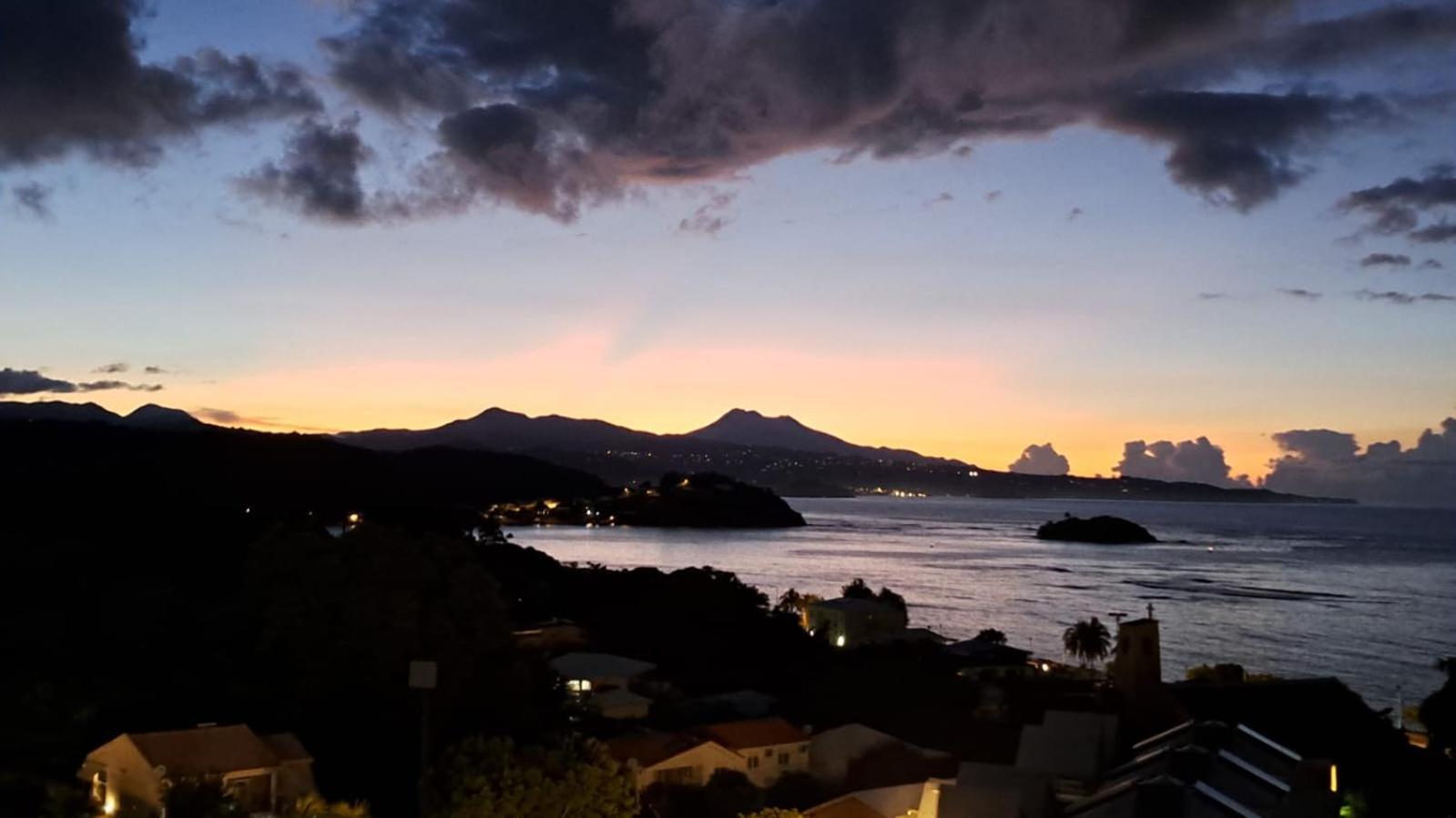 Appartement De La Baie, Vue Magnifique, Tartane Trinite  Esterno foto